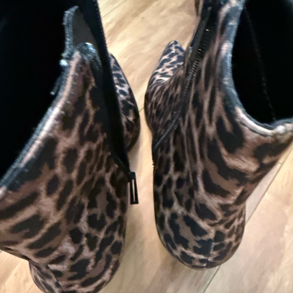 NWT Zara leopard Print Women's kitten Heels - Picture 2 of 4